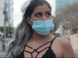 Peruana tarada deu para o turista do pau pequeno em um vídeo de putaria internacional com a sacana modelo